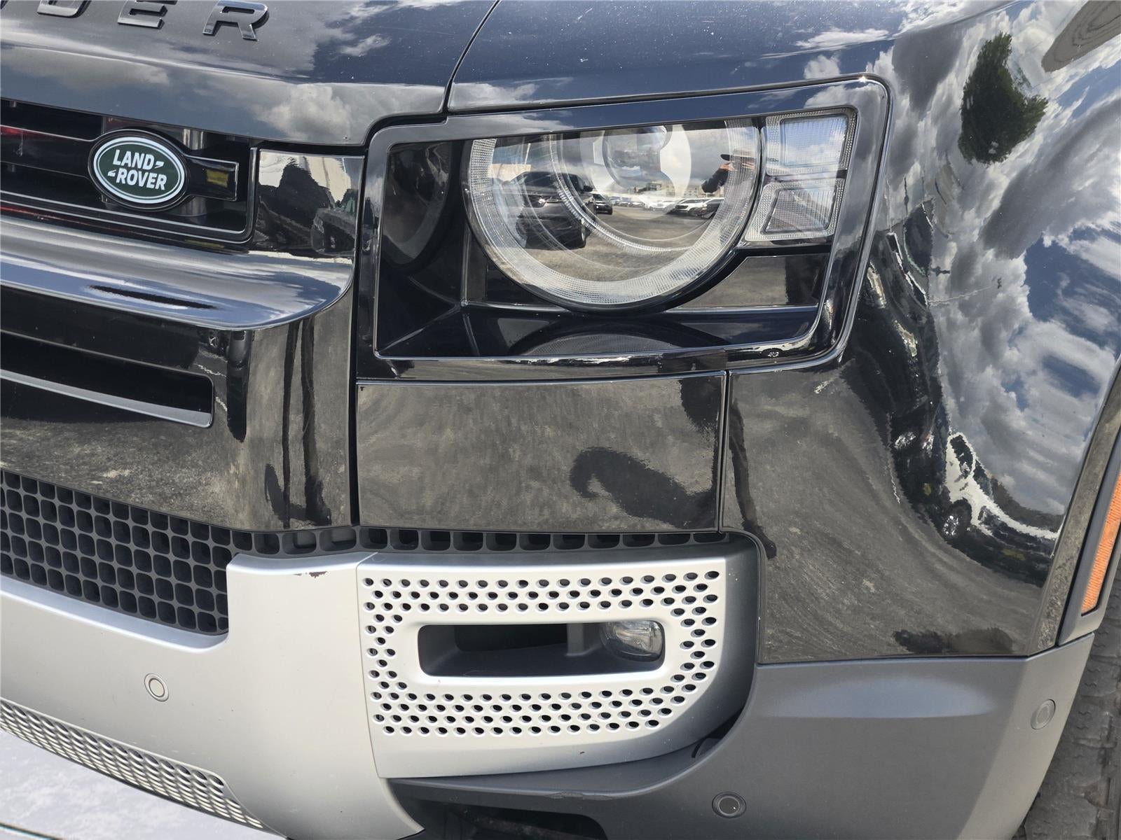2020 Land Rover Defender 110 SE
