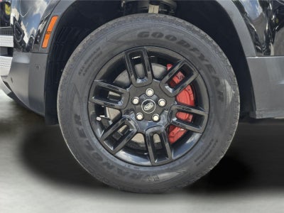 2020 Land Rover Defender 110 SE