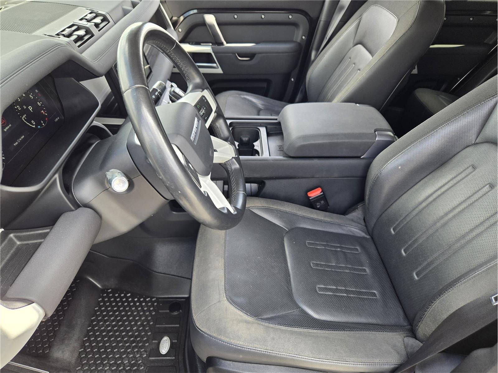 2020 Land Rover Defender 110 SE