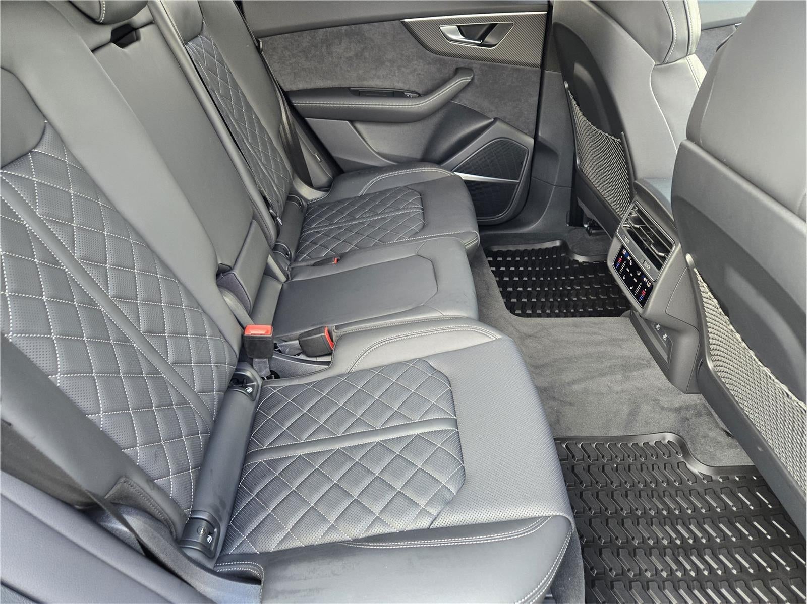 2025 Audi SQ8 Prestige