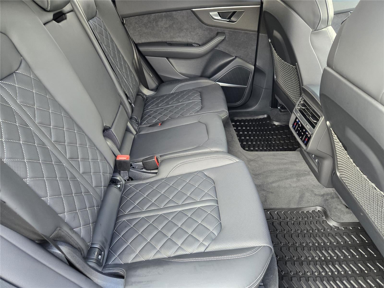 2025 Audi SQ8 Prestige