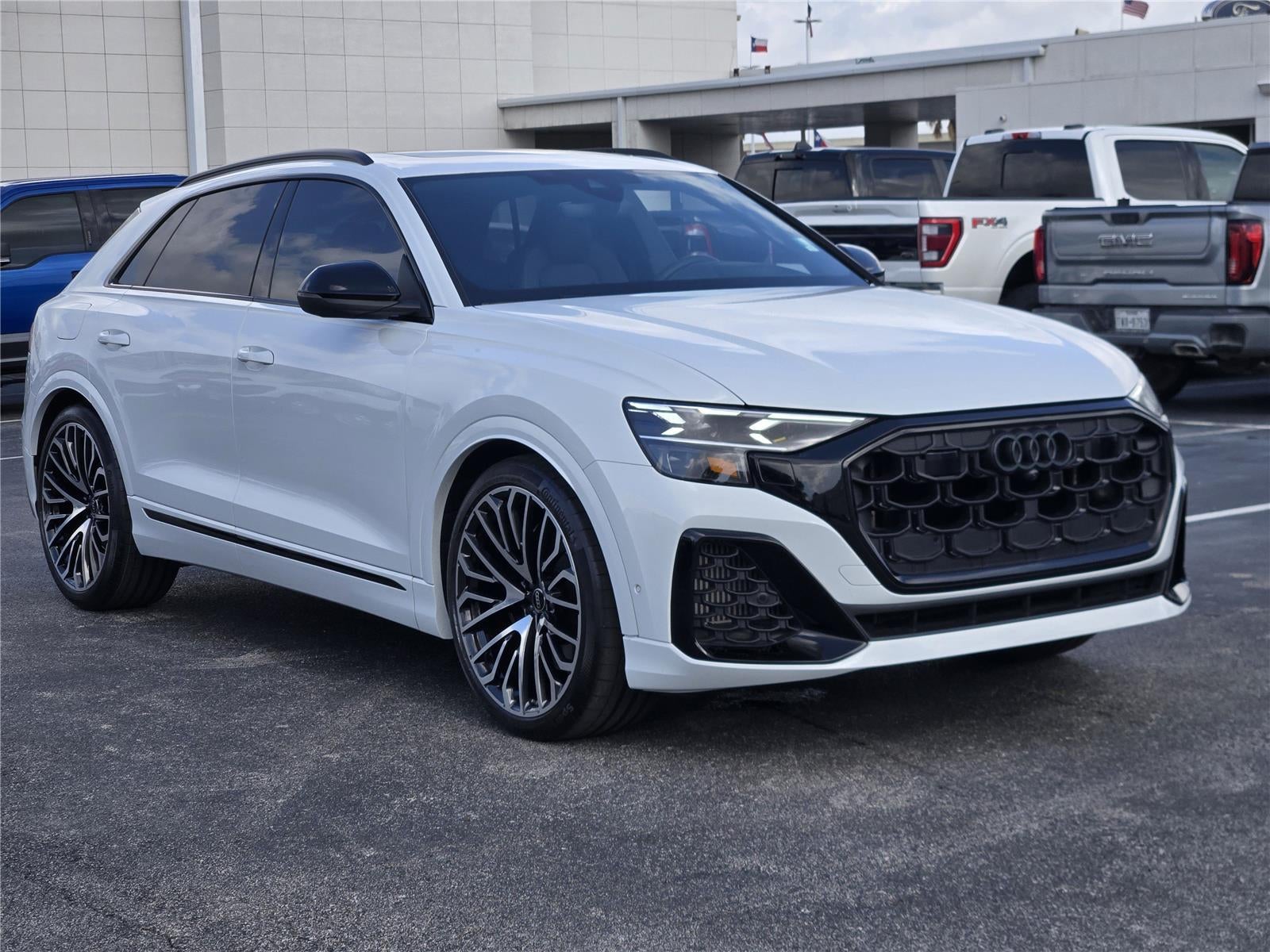 2025 Audi SQ8 Prestige