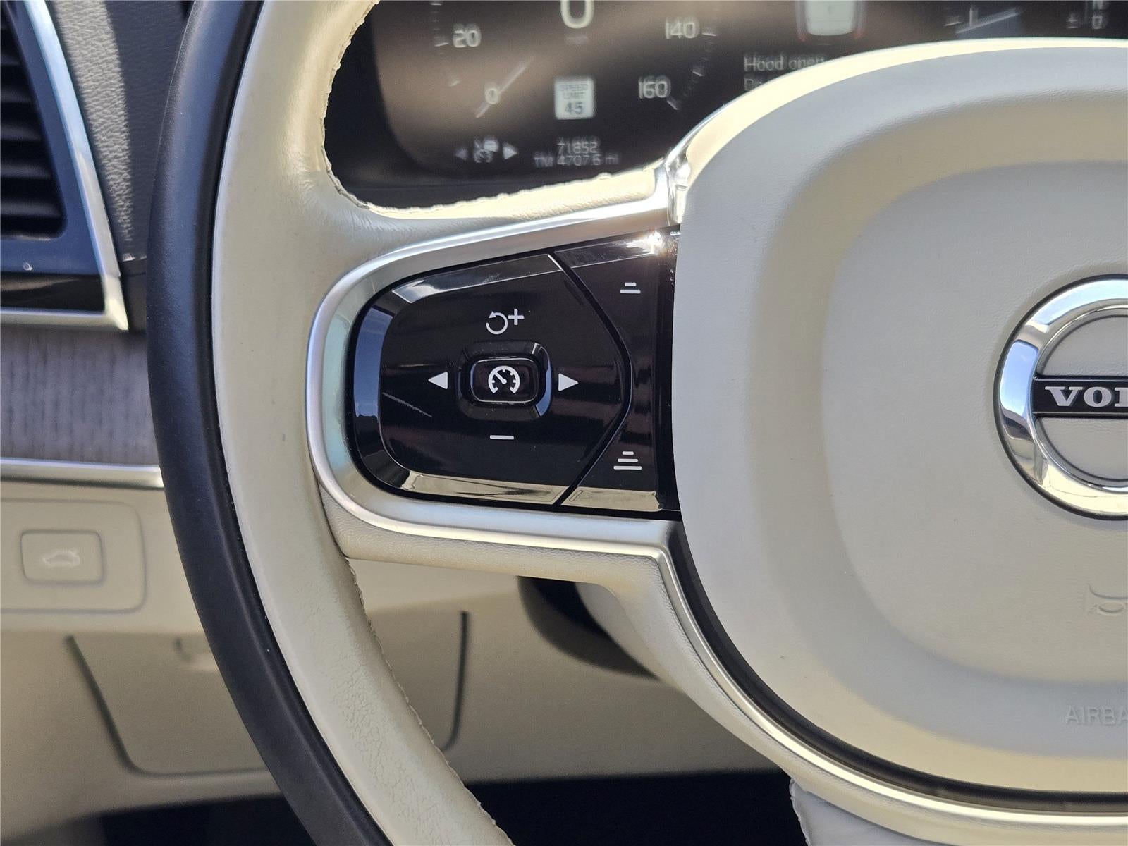 2021 Volvo XC90 Inscription