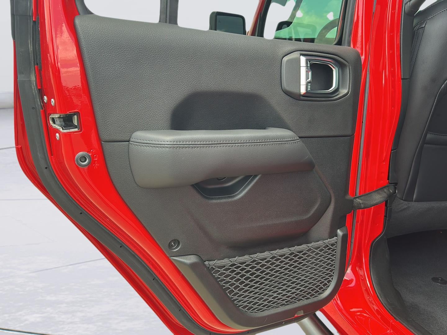 2023 Jeep Wrangler Sahara Altitude