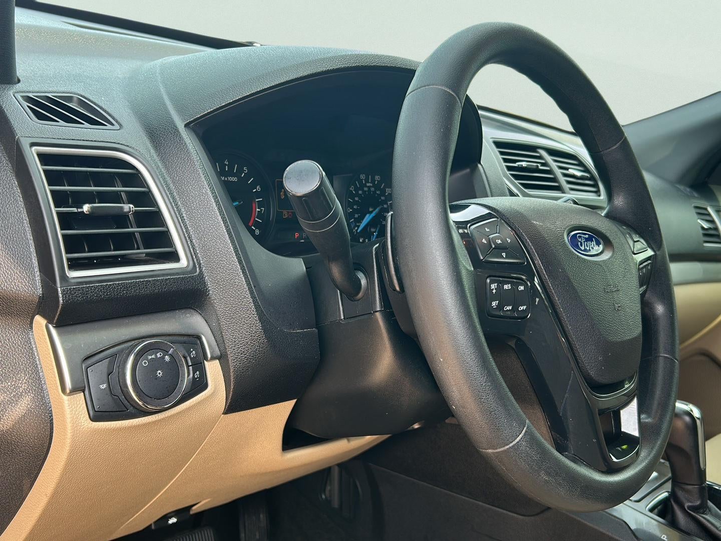 2017 Ford Explorer Base