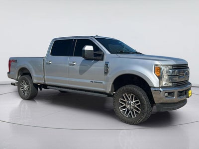 2017 Ford Super Duty F-250 Lariat