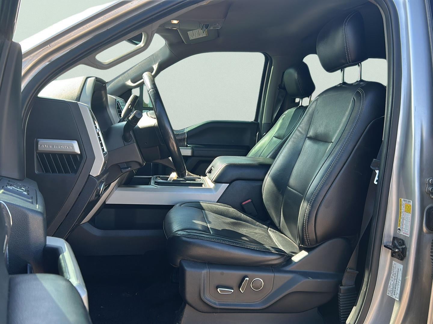 2017 Ford Super Duty F-250 Lariat