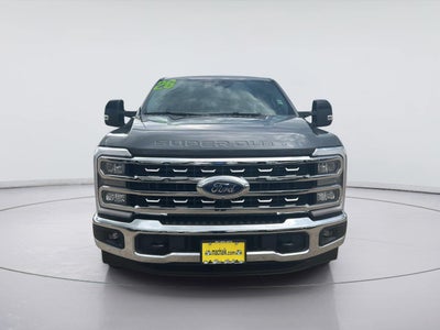 2026 Ford Super Duty F-350 Lariat