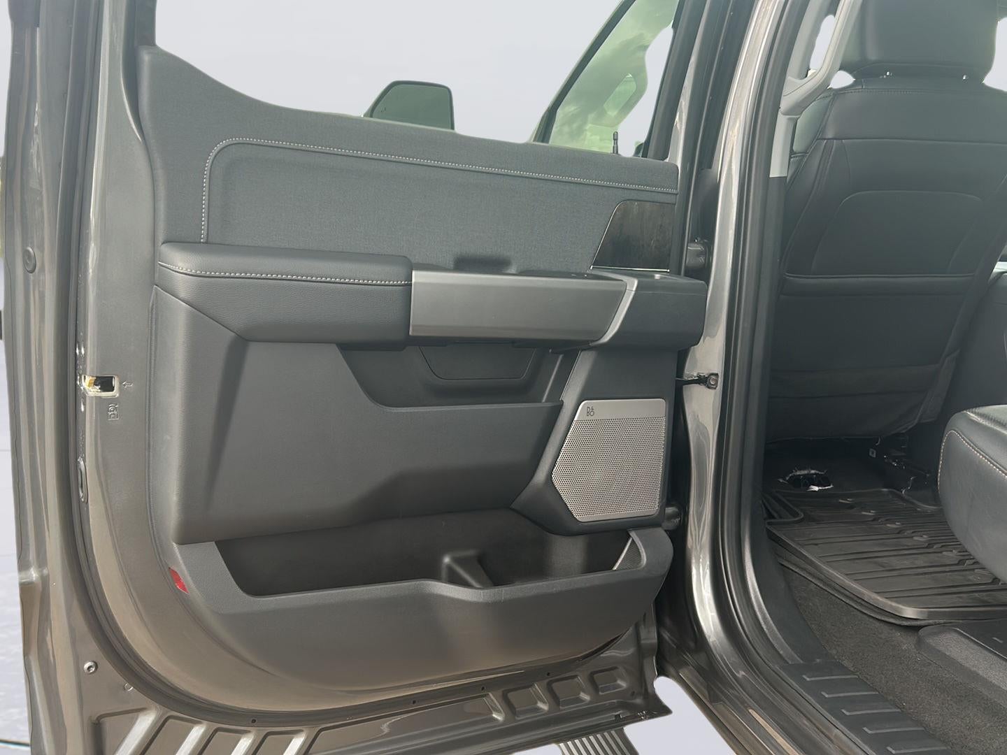2026 Ford Super Duty F-350 Lariat