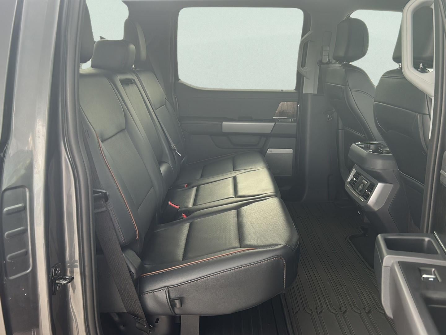 2026 Ford Super Duty F-350 Lariat