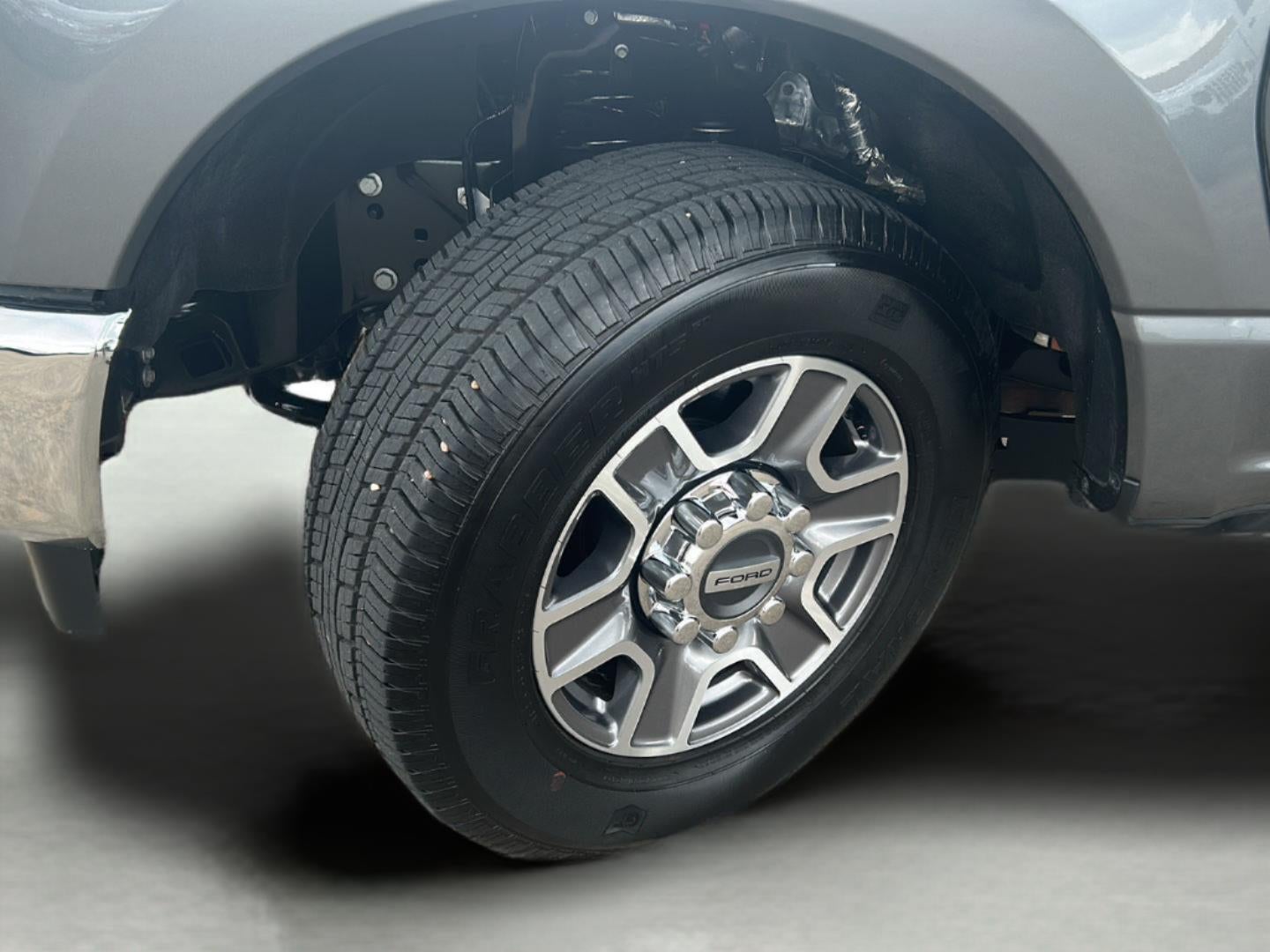 2026 Ford Super Duty F-350 Lariat