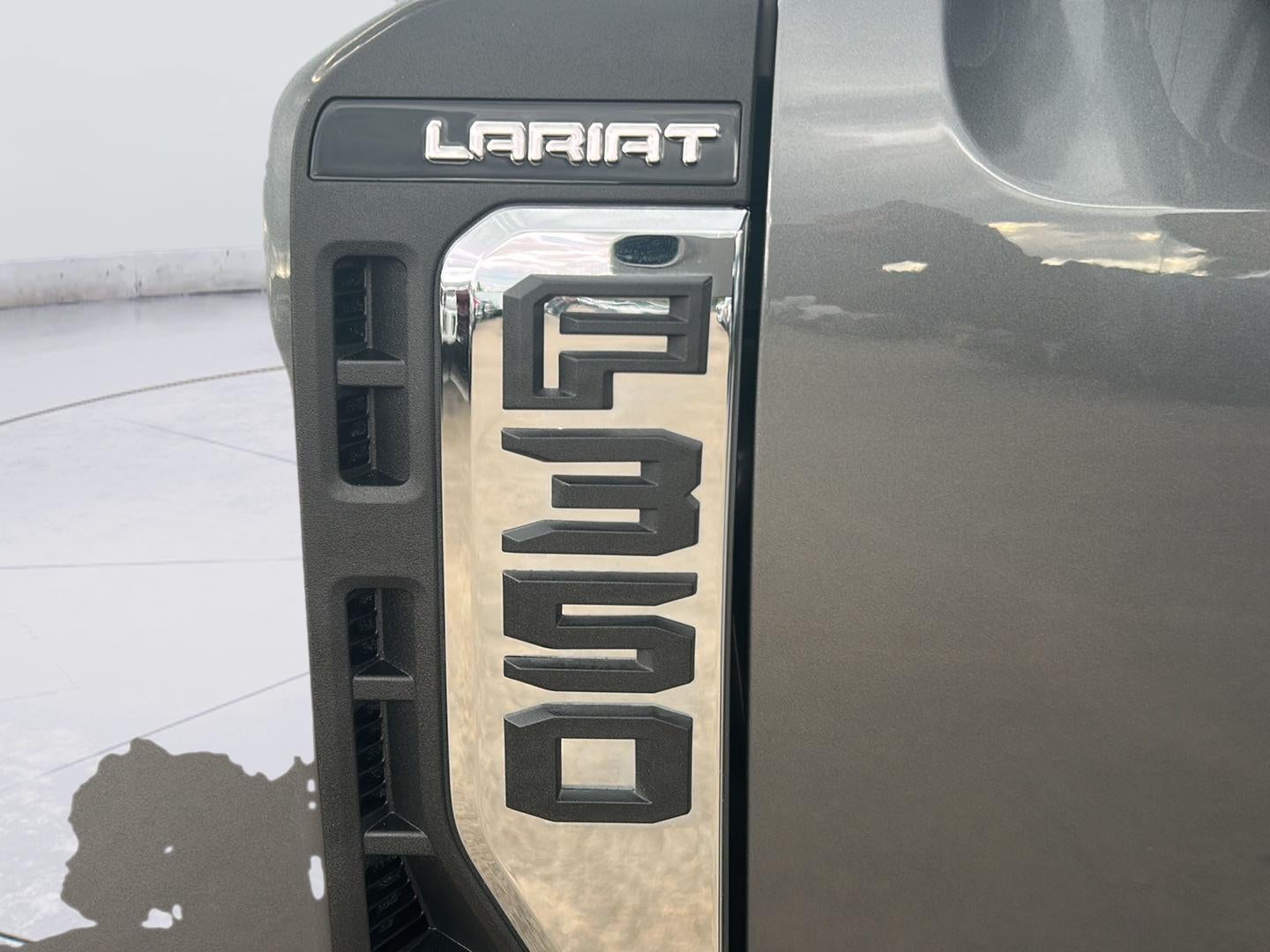 2026 Ford Super Duty F-350 Lariat