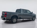 2026 Ford Super Duty F-350 Lariat