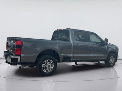 2026 Ford Super Duty F-350 Lariat