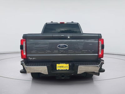 2026 Ford Super Duty F-350 Lariat