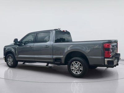 2026 Ford Super Duty F-350 Lariat