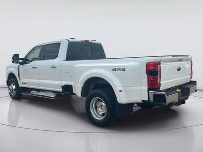 2024 Ford Super Duty F-350 DRW Lariat
