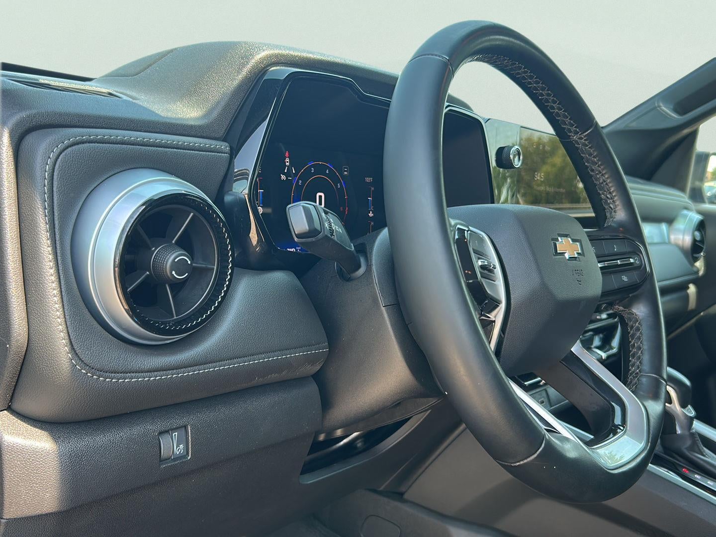 2023 Chevrolet Colorado 4WD LT