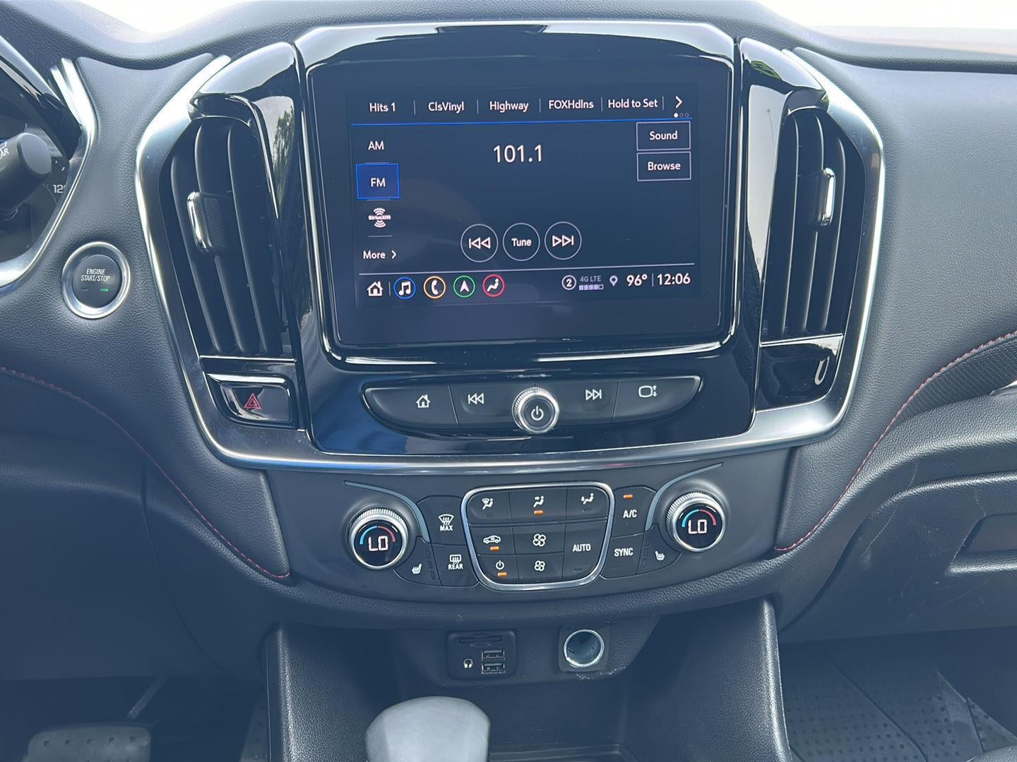 2023 Chevrolet Traverse RS