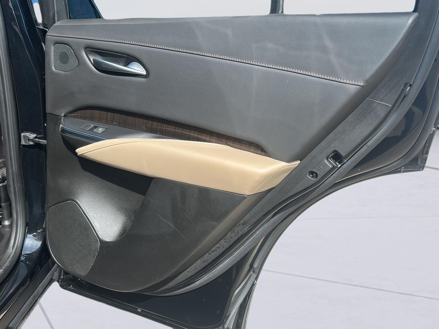 2024 Cadillac XT4 FWD Premium Luxury