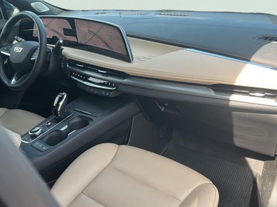 2024 Cadillac XT4 FWD Premium Luxury