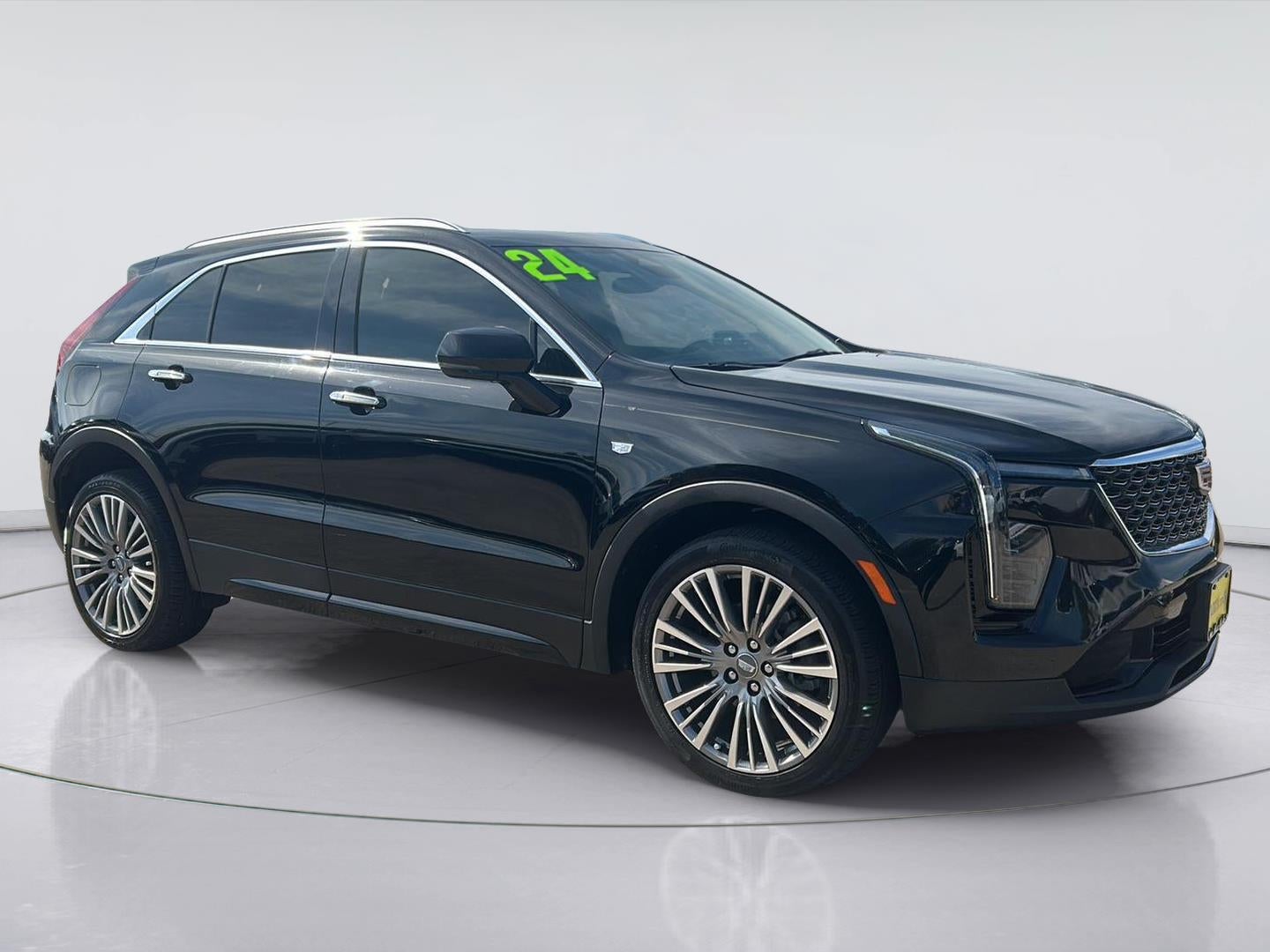 2024 Cadillac XT4 FWD Premium Luxury