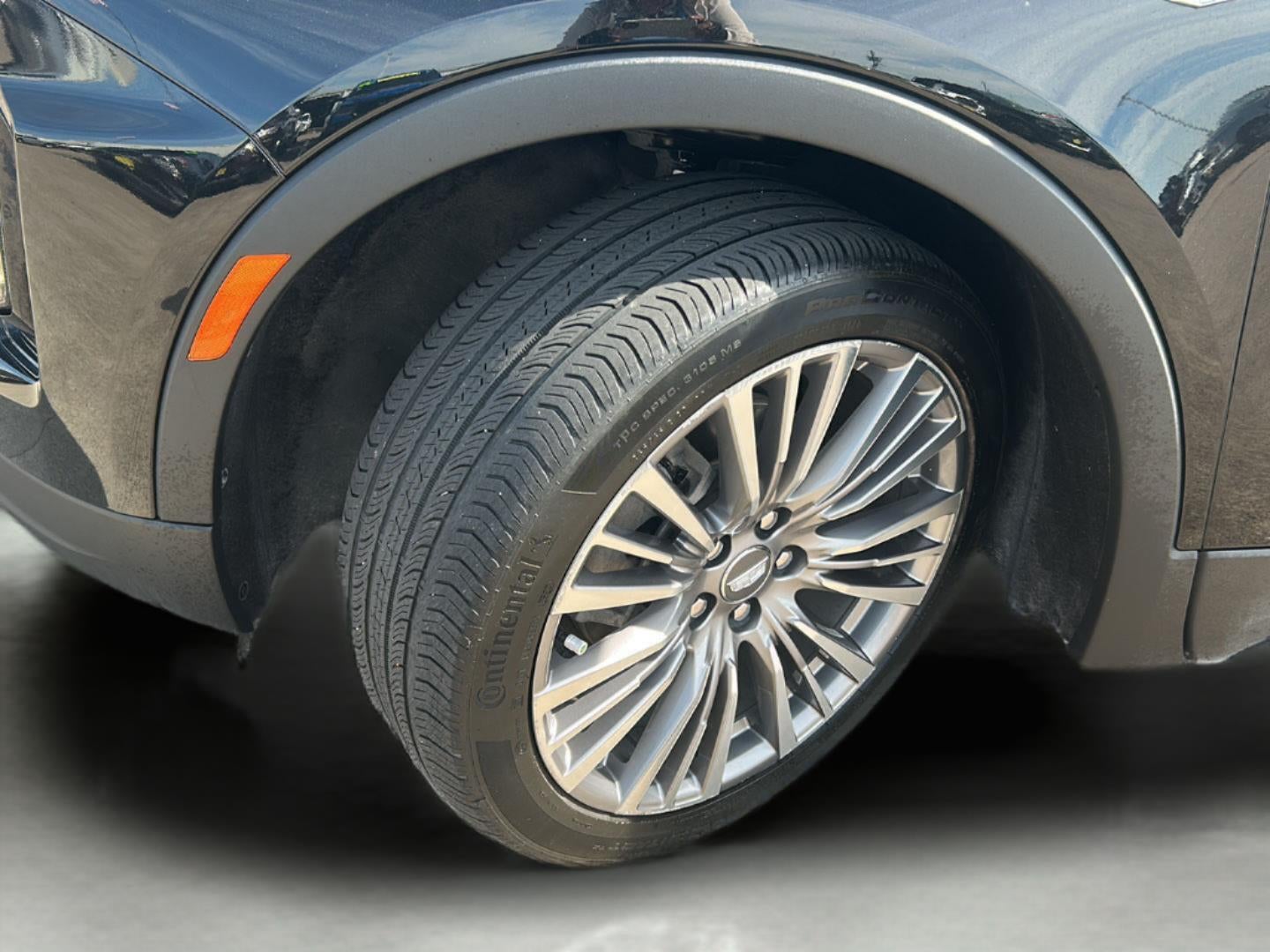 2024 Cadillac XT4 FWD Premium Luxury