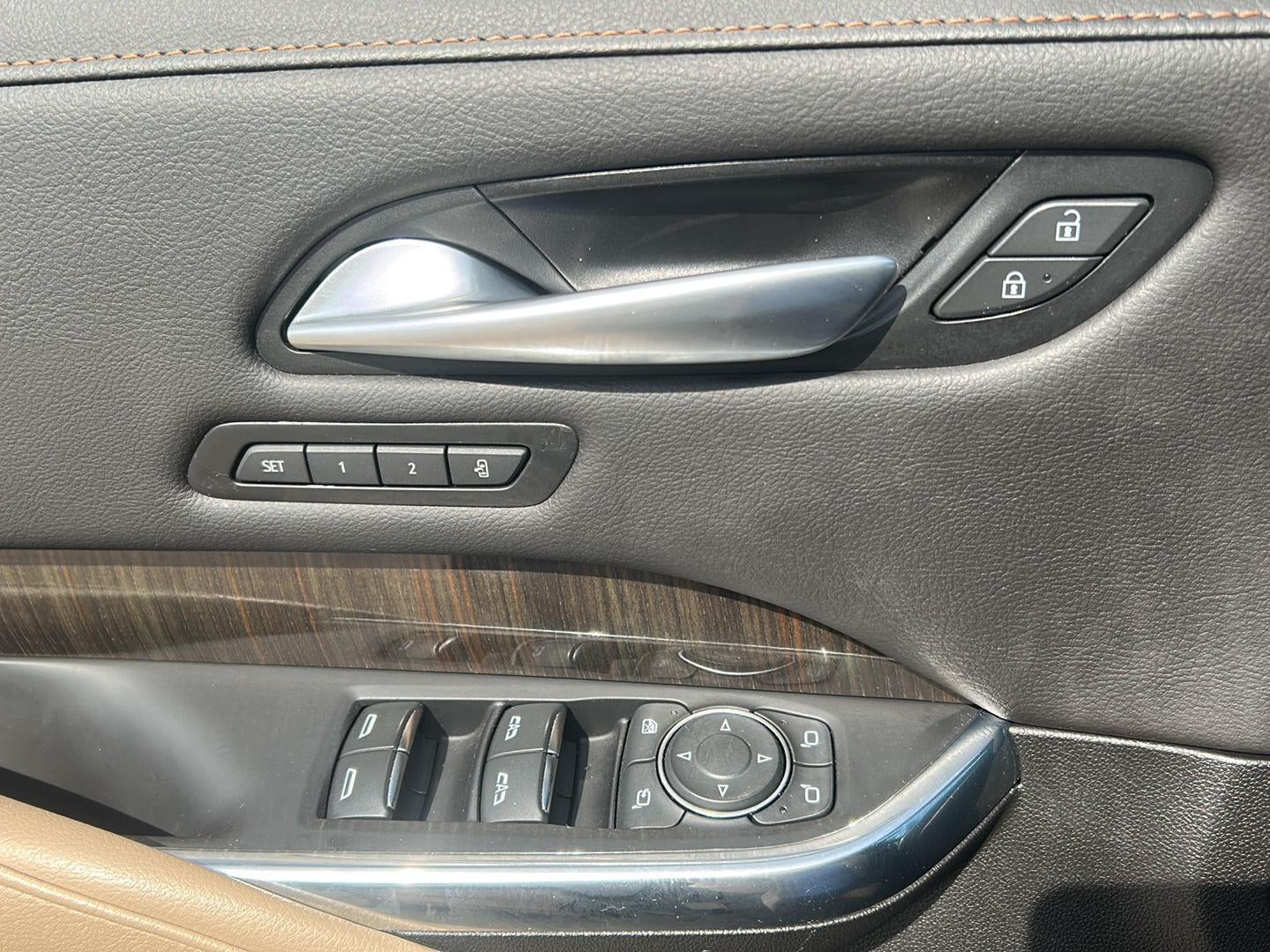 2024 Cadillac XT4 FWD Premium Luxury