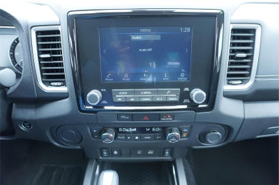 2024 Nissan Frontier SL