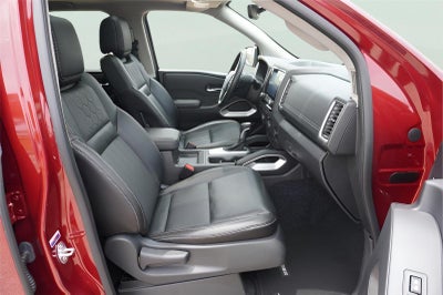 2024 Nissan Frontier SL