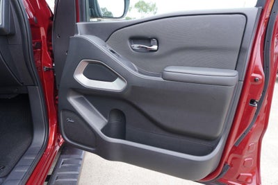 2024 Nissan Frontier SL
