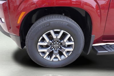 2024 Nissan Frontier SL