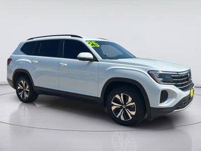 2025 Volkswagen Atlas 2.0T SE