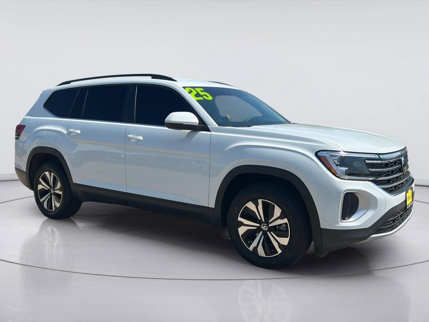 2025 Volkswagen Atlas 2.0T SE