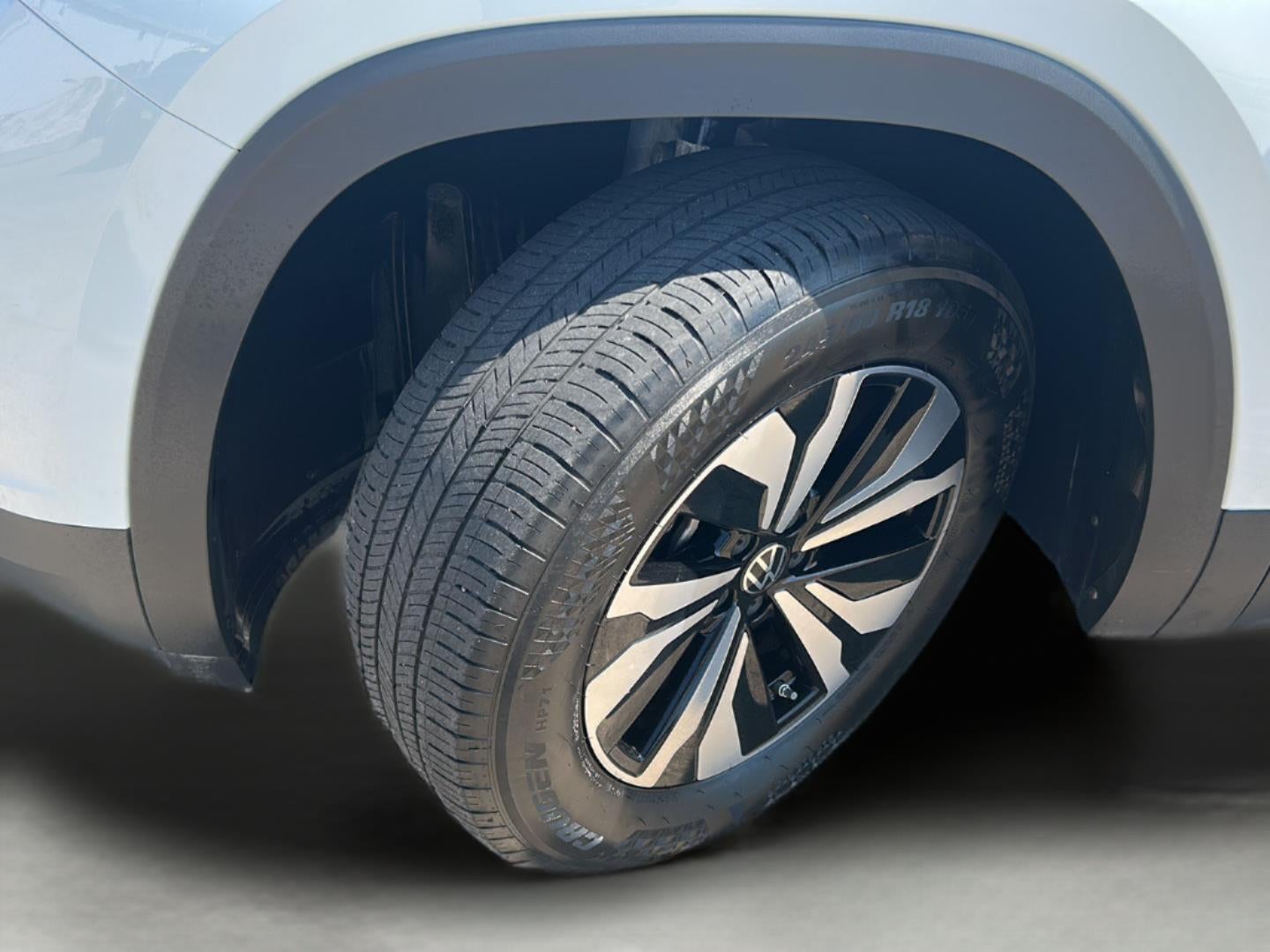 2025 Volkswagen Atlas 2.0T SE