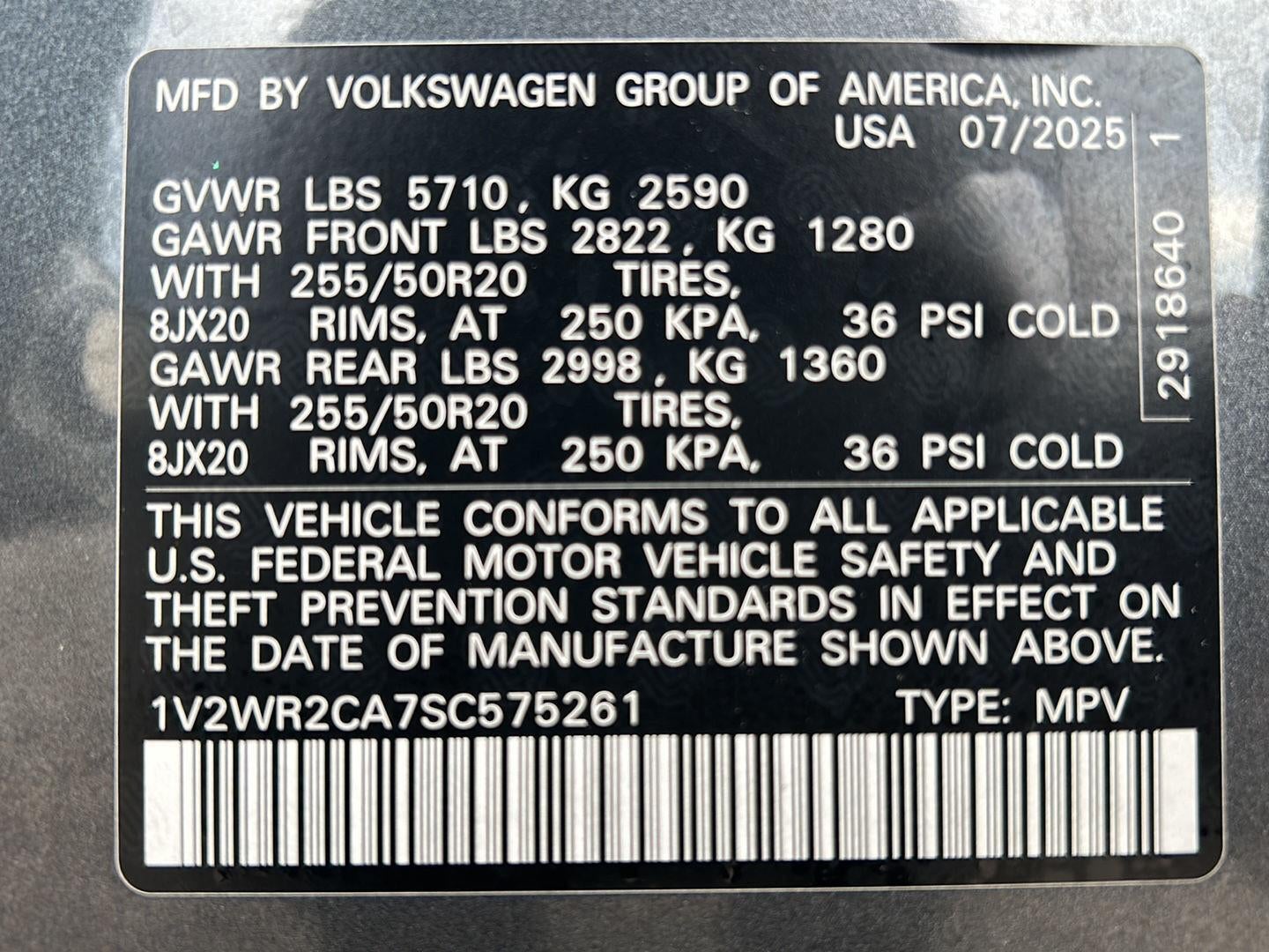 2025 Volkswagen Atlas 2.0T SE w/Technology