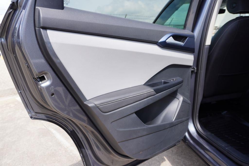 2024 Volkswagen TAOS Base
