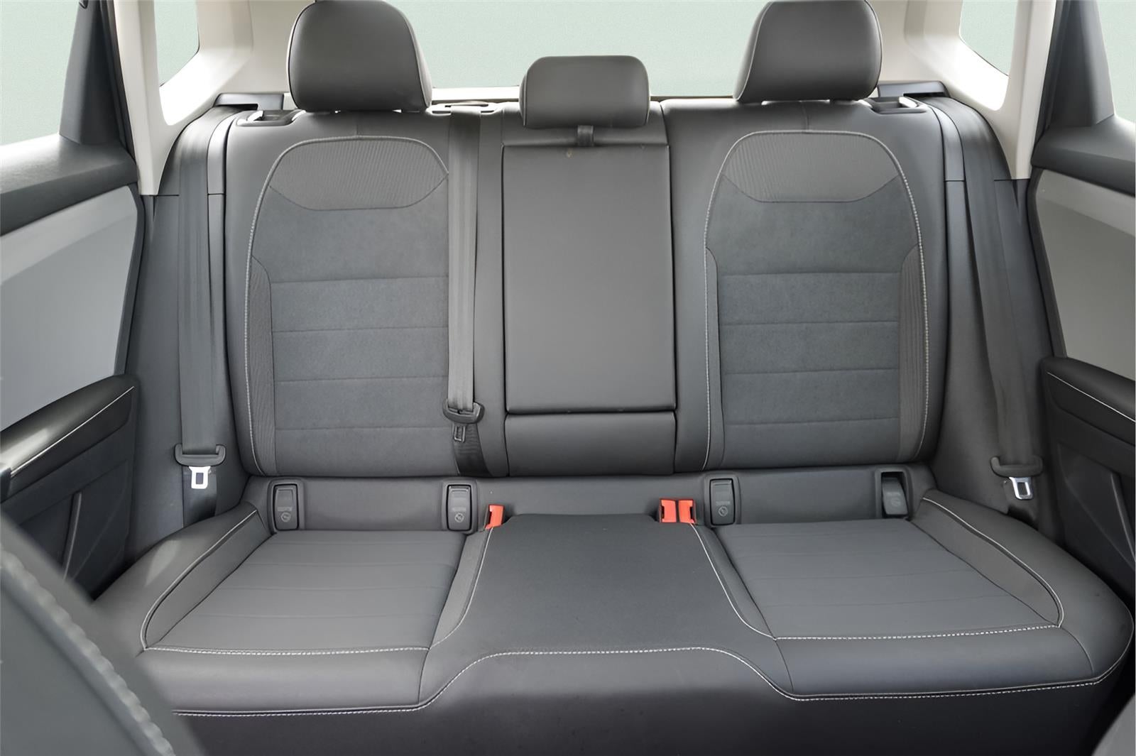 2024 Volkswagen TAOS Base