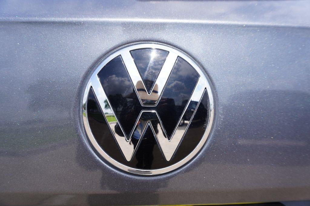 2024 Volkswagen TAOS Base