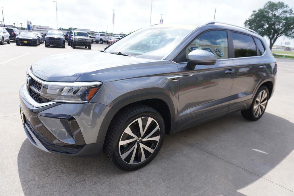 2024 Volkswagen TAOS Base