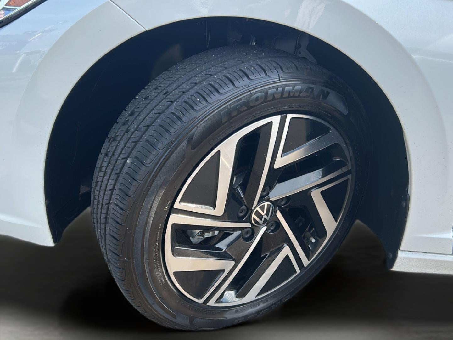 2024 Volkswagen Jetta Base