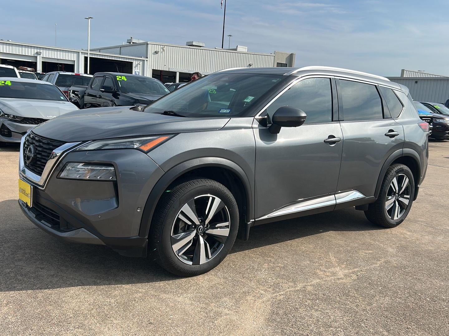 2023 Nissan Rogue SL
