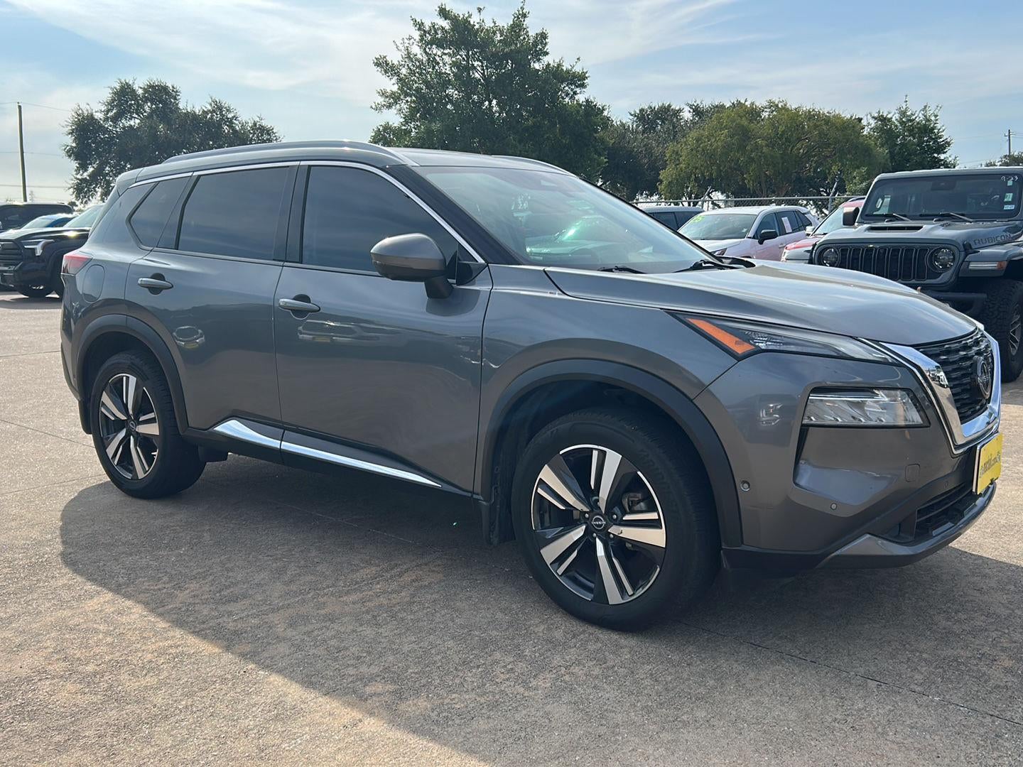 2023 Nissan Rogue SL