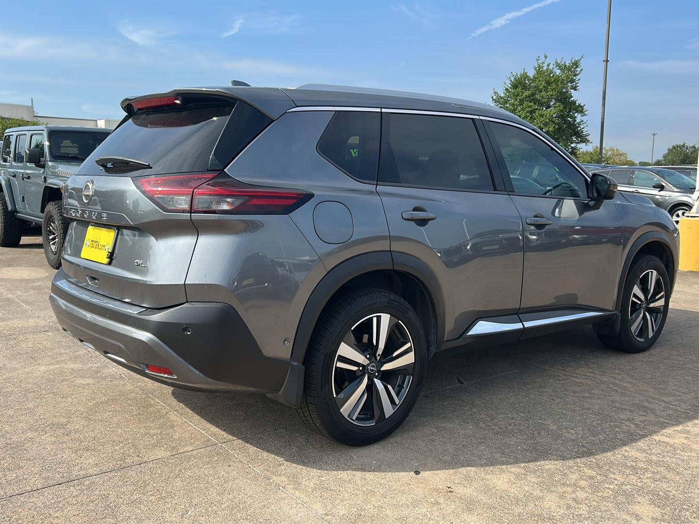 2023 Nissan Rogue SL