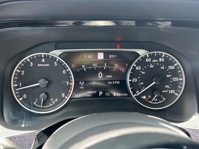 2023 Nissan Pathfinder SL