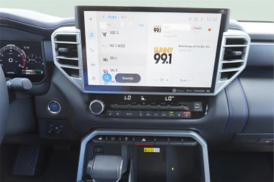 2023 Toyota Tundra Platinum HV