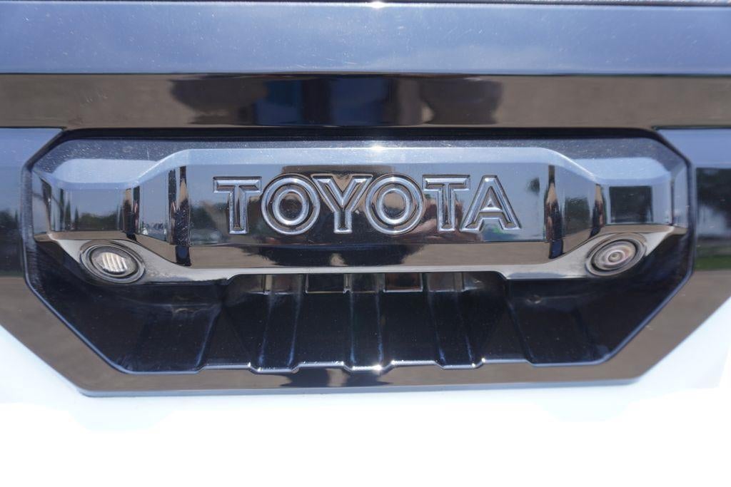 2023 Toyota Tundra Platinum HV