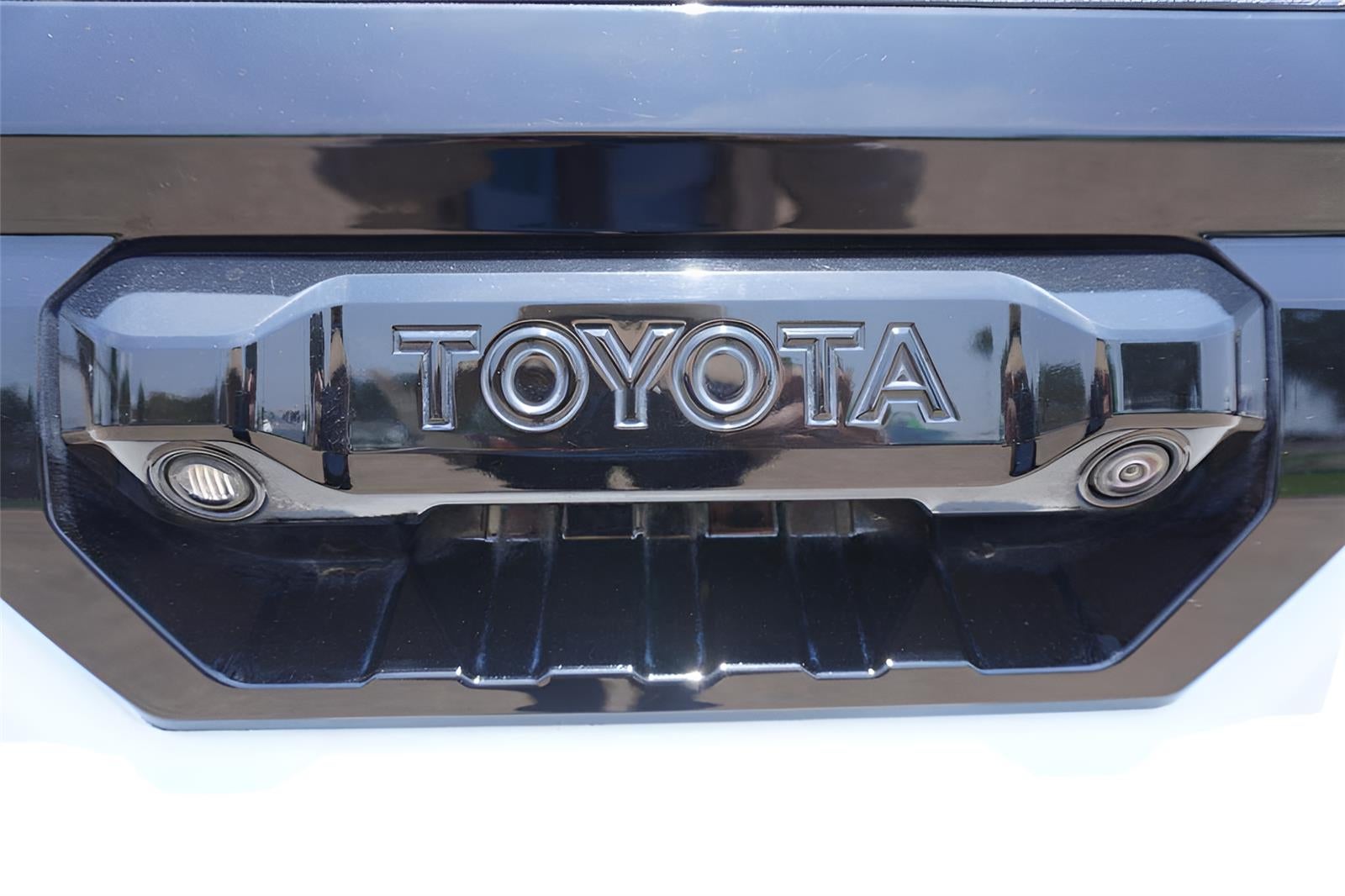 2023 Toyota Tundra Platinum HV