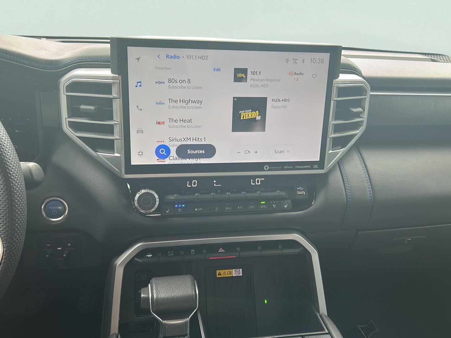2024 Toyota Tundra Platinum HV