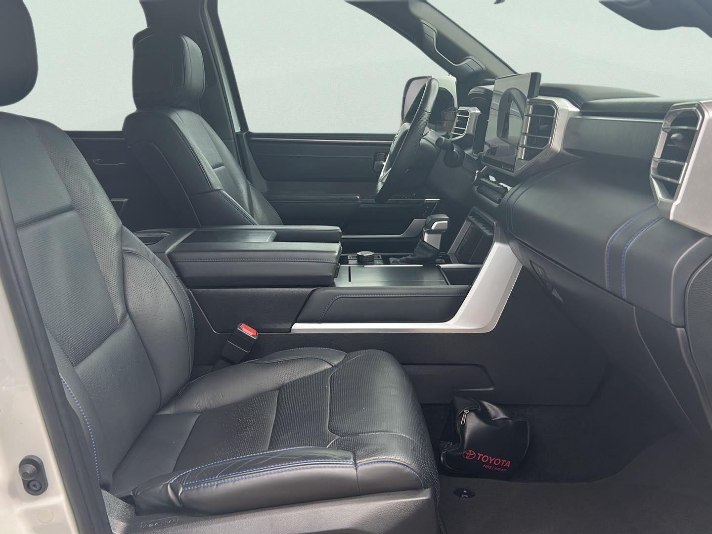 2024 Toyota Tundra Platinum HV